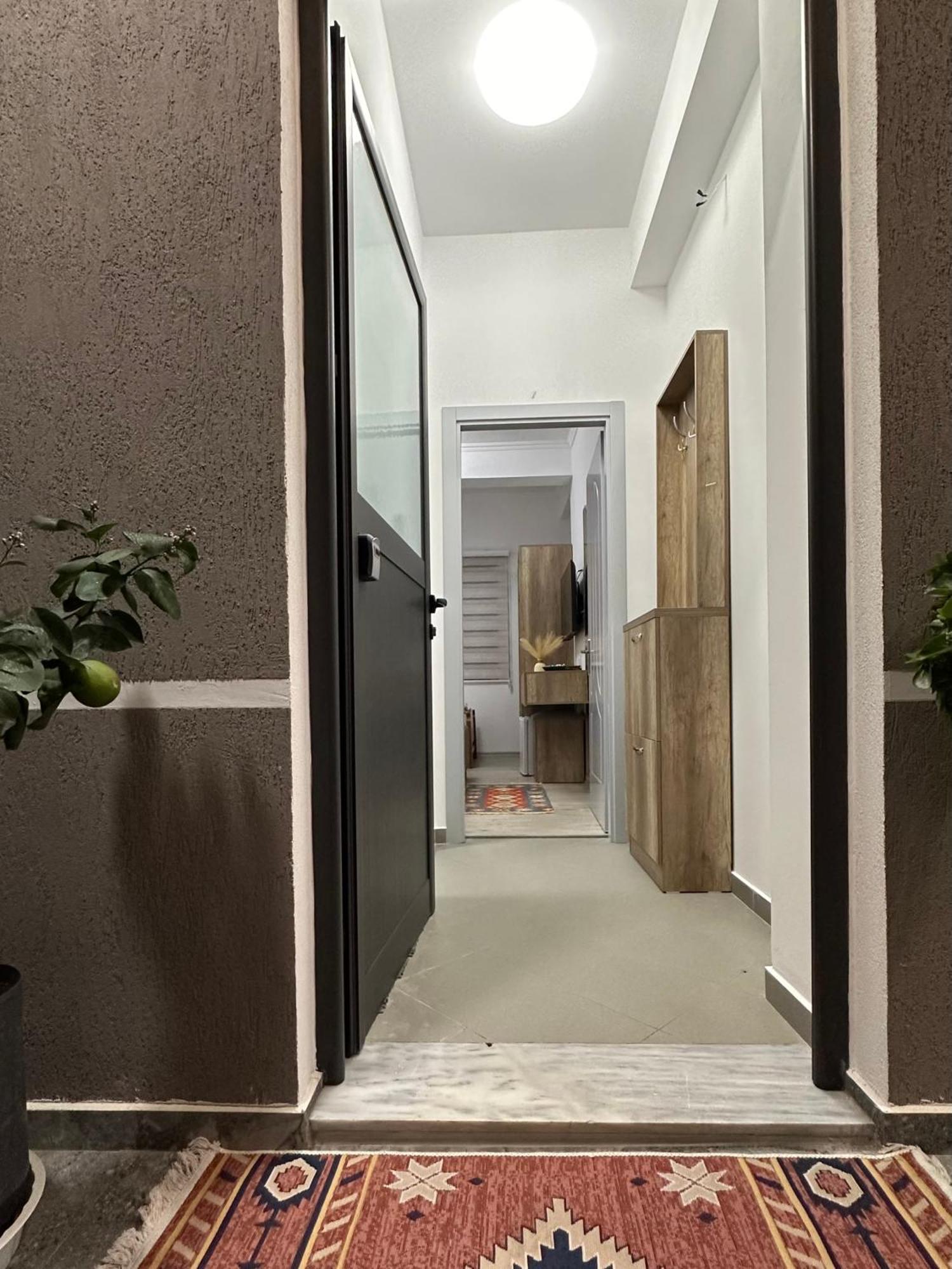 Lola'S Rooms Gjirokastër 外观 照片