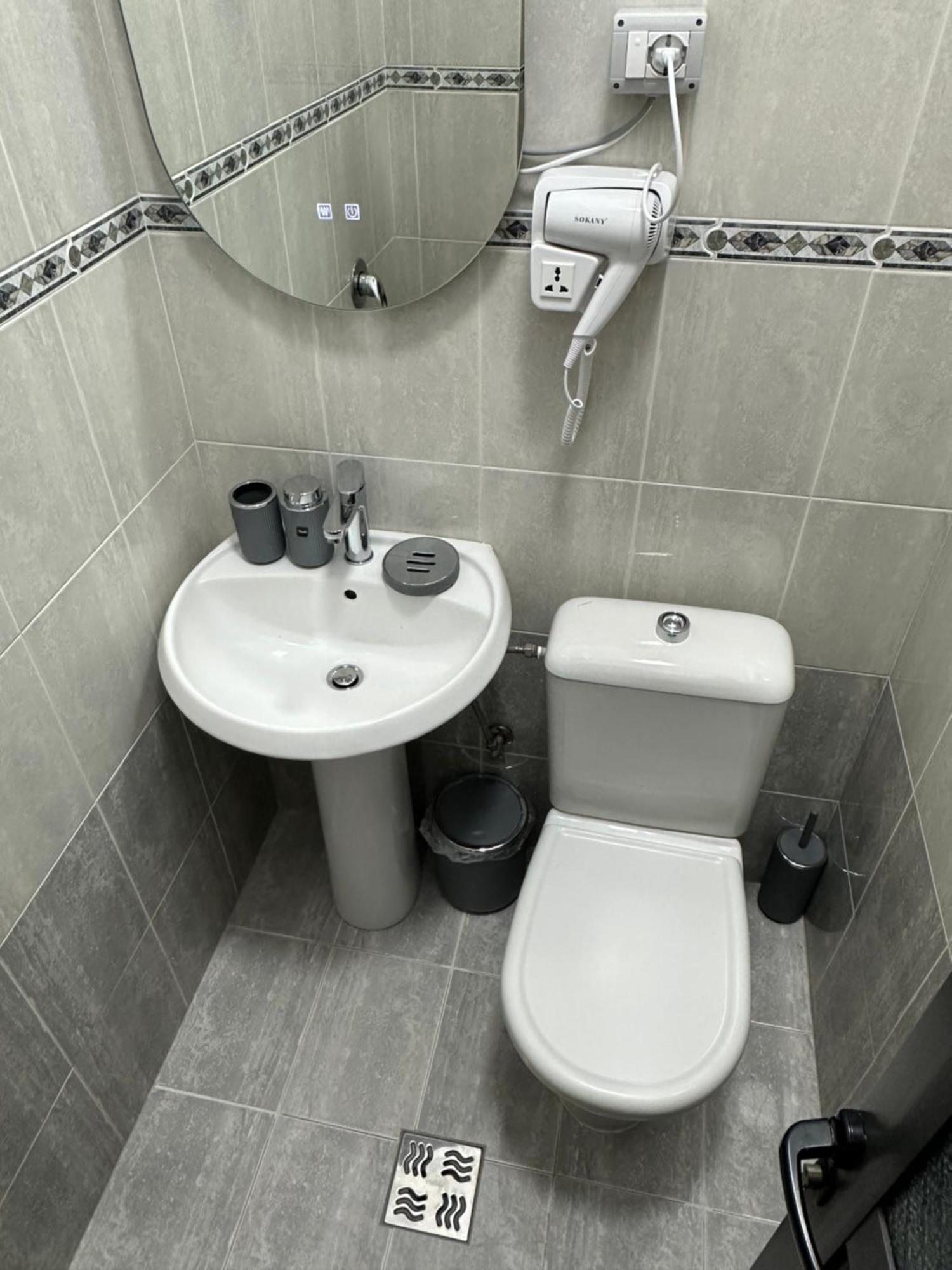 Lola'S Rooms Gjirokastër 外观 照片